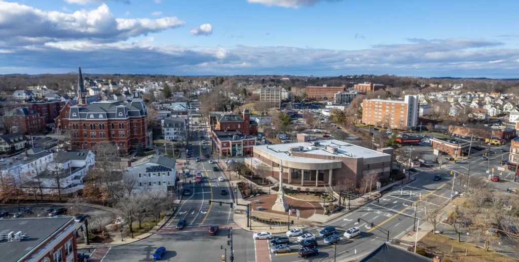 Boston to Peabody Luxury Car Service Limo Service Peabody MA